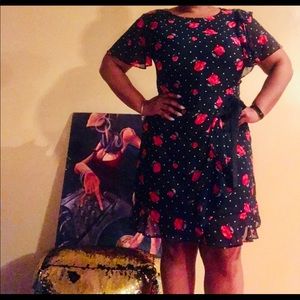 NWOT Size large Adeline Rae black with red  roses